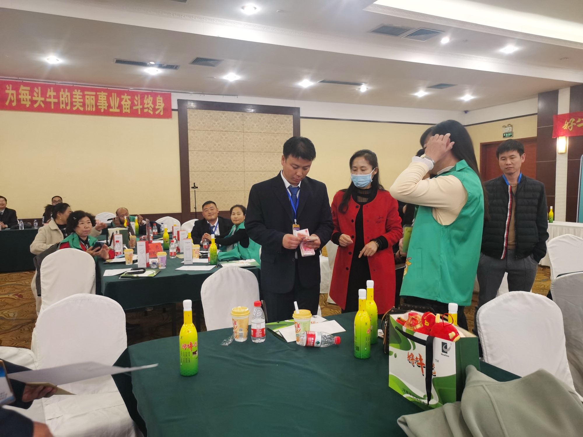 《燃爆流量 做區域“?！鄙獭返拈L春站